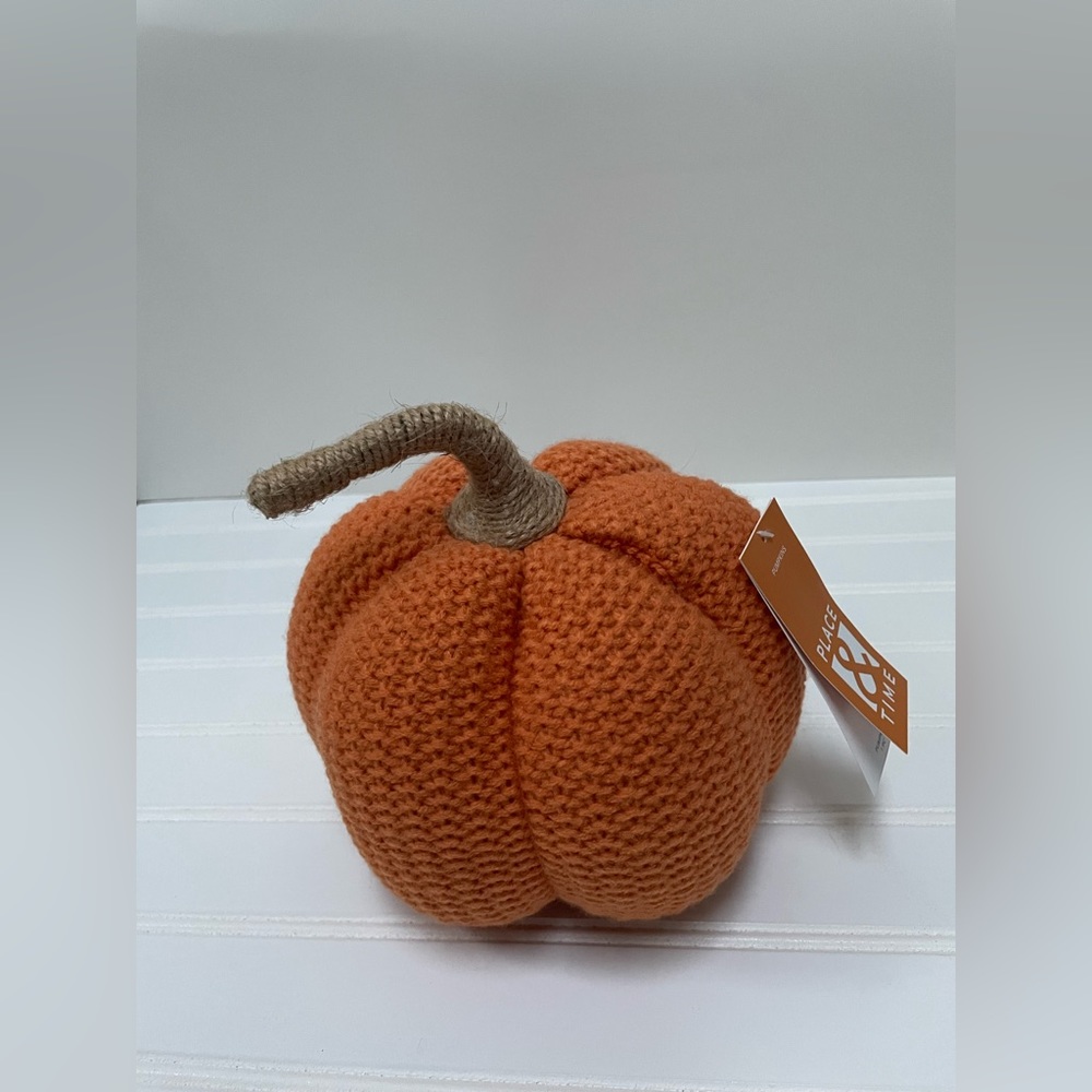 Knit Pumpkin - orange with stem (NWT)